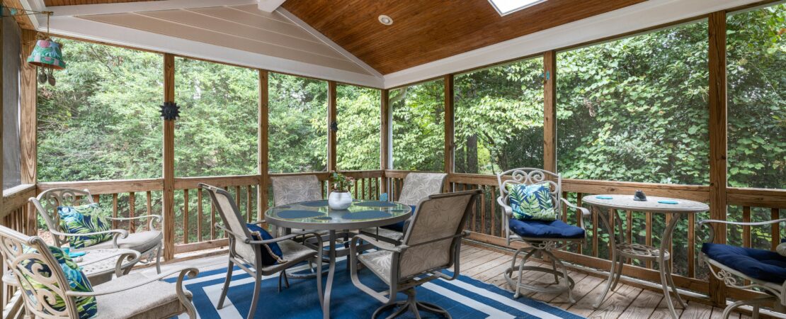 Exploring the Best Restaurants Listed on Spicy Village NYC China Town